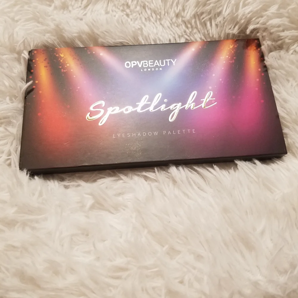 🆕 OPV BEAUTY LONDON Spotlight Palette